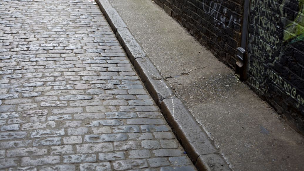 　表麵可熱浸鋅冷鍍鋅電鍍或者線性排水溝不處