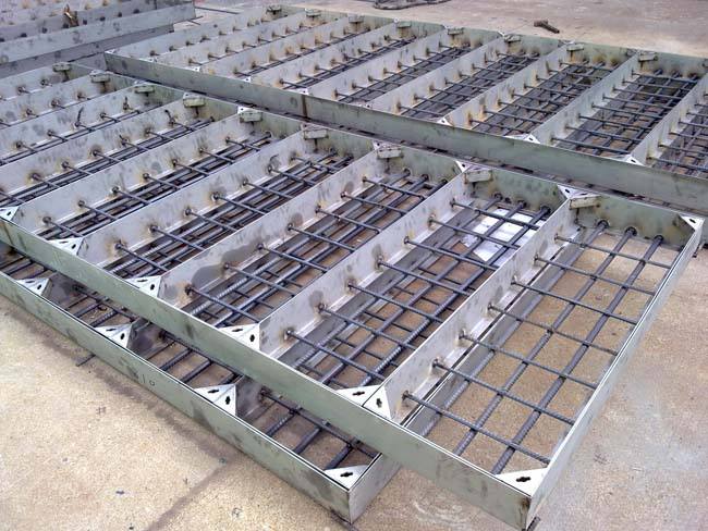 解析不鏽鋼井蓋除鏽方式