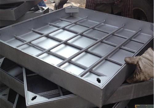 井蓋廠家談適合不鏽鋼隱形井蓋裝置的位置有哪些